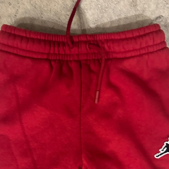 Jordan Kids Red Sweatpants with Logo - Picture 3 of 6